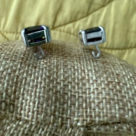 925 Silver Amethyst Square Drop Earrings - Picture 11 of 11